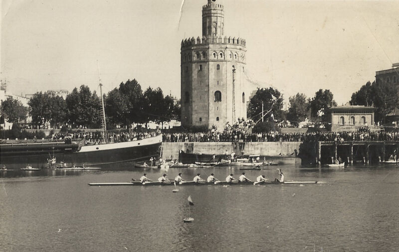 Image for the Tweet beginning: 🔴🚣🟢La Regata Sevilla-Betis, de aniversario

El